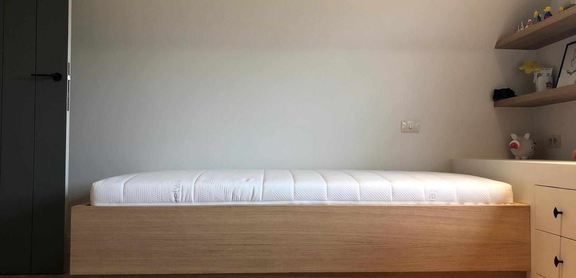 maatwerk bed - bed op maat - slaapkamer op maat - interieurinrichting - timmer ateljé - marke kortrijk